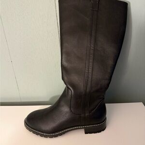 Elegant Black Women's Winter Boots
